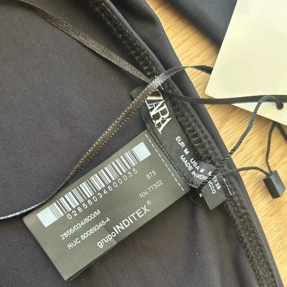 NWT Zara Cutout One Shoulder One Piece Swimsuit M - Picture 8 of 9